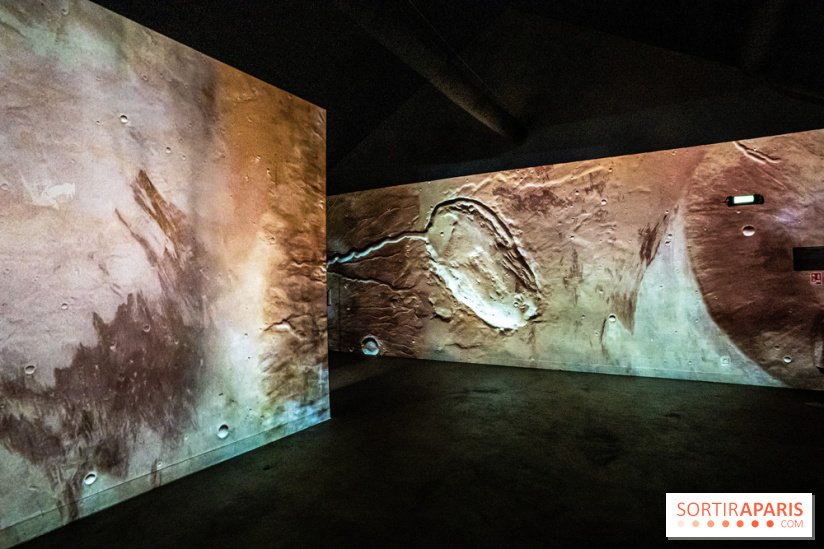 Photos : Destination Cosmos à l'Atelier des Lumières