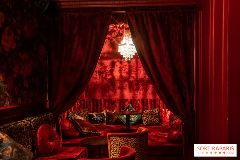 Yagō, le bar intimiste aux allures de maison close à Pigalle