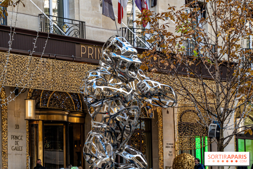 Exposition de Richard Orlinski avec Georges V et sur les Champs-Elysées