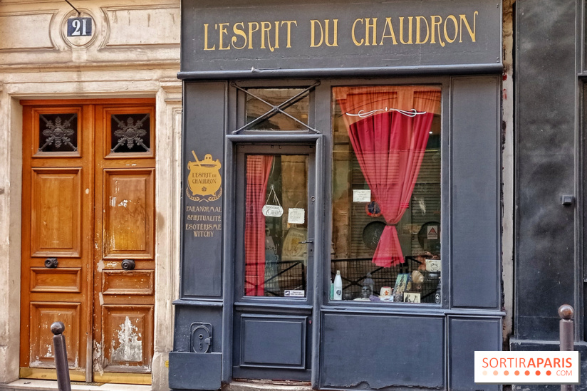 L'Esprit du Chaudron, le repaire des sorcières parisiennes