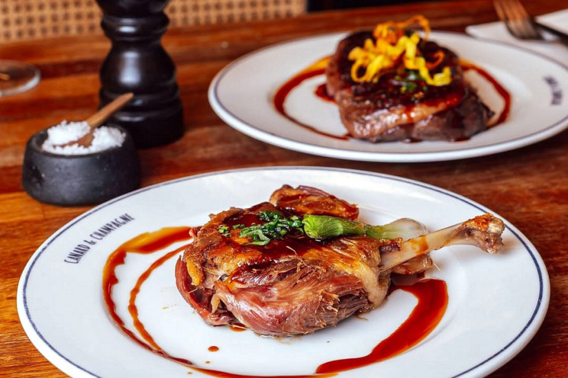 Les Français en raffolent : découvrez le restaurant 100 % canard à Paris