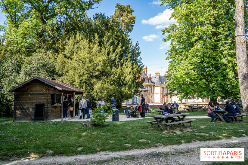 Le Château de Breteuil, ses jardins remarquables et contes de Perrault 