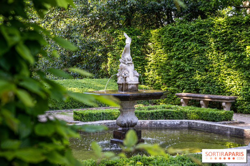 Le Château de Breteuil, ses jardins remarquables et contes de Perrault 
