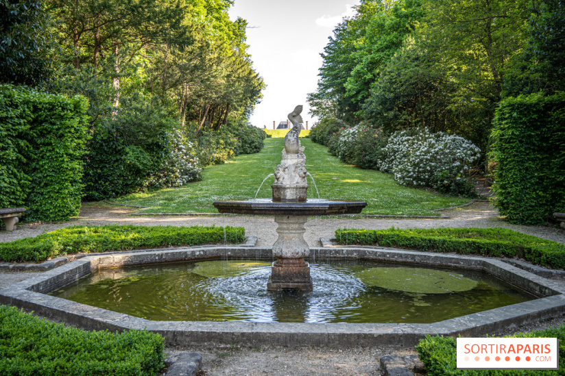 Le Château de Breteuil, ses jardins remarquables et contes de Perrault 