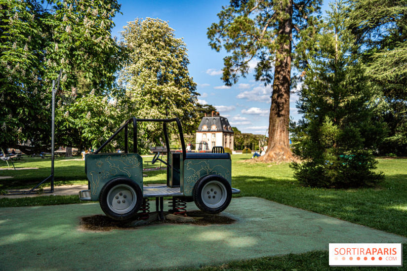 Le Château de Breteuil, ses jardins remarquables et contes de Perrault 