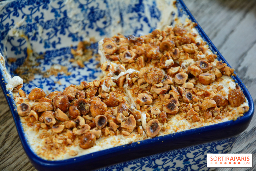 Un bar à glaces et un dessert dans un train de la Félicita