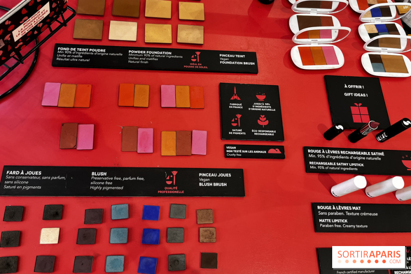 Fête des Mères 2022 : un atelier beauté pour apprendre à se maquiller entre mère et fille