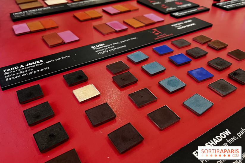 Fête des Mères 2022 : un atelier beauté pour apprendre à se maquiller entre mère et fille