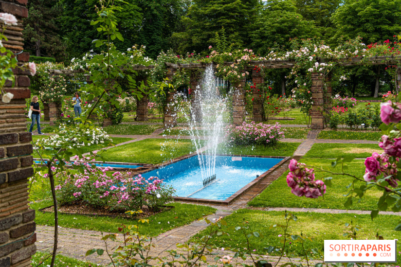 La Roseraie du Parc Lebaudy sur l'Ile de Puteaux