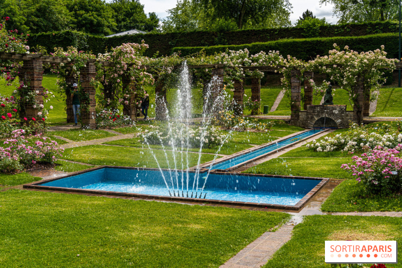 La Roseraie du Parc Lebaudy sur l'Ile de Puteaux