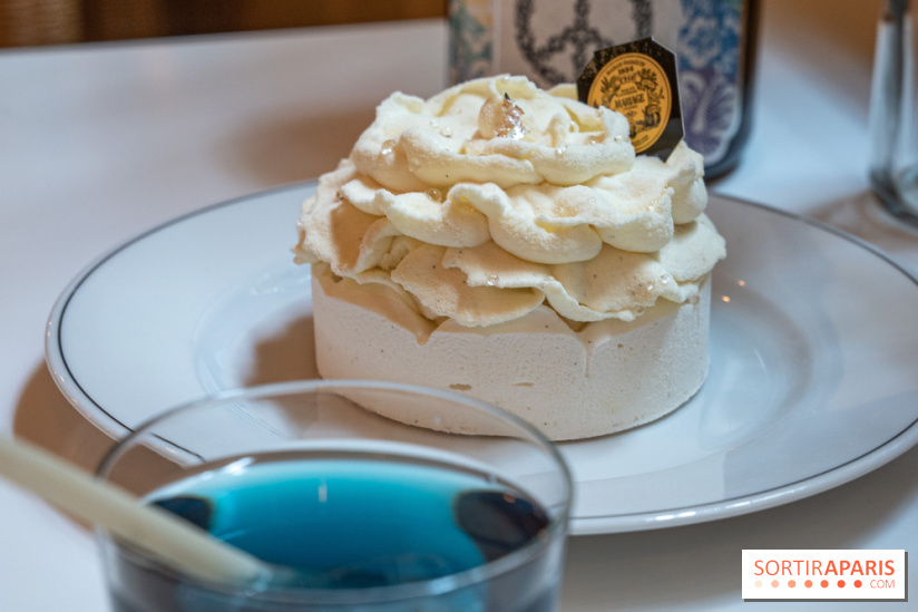 Thé glacé et pavlova Flower Summer chez Mariage Frères