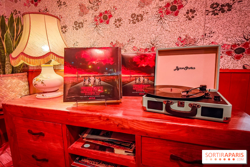 Stranger Things : un pop-up store éphémère inédit débarque sur les Champs-Elysées, nos photos
