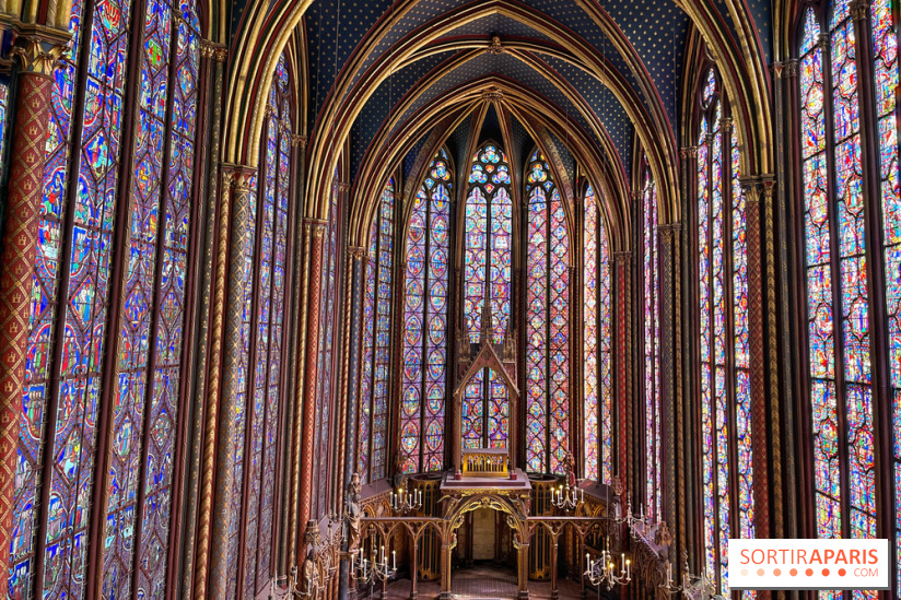La Sainte-Chapelle et ses 1113 vitraux, un véritable joyau gothique à Paris