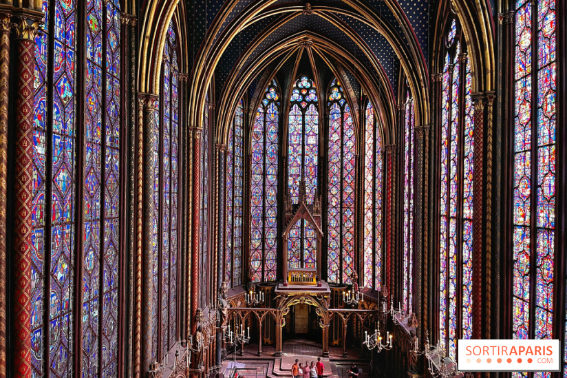 La Sainte-Chapelle et ses 1113 vitraux, un véritable joyau gothique à Paris