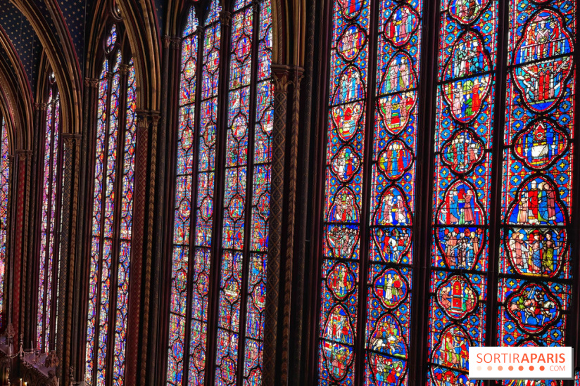 La Sainte-Chapelle et ses 1113 vitraux, un véritable joyau gothique à Paris