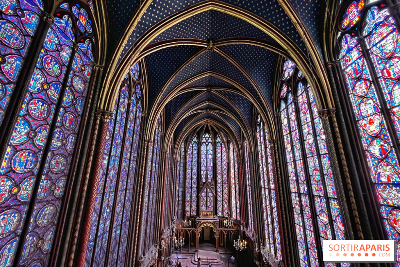 La Sainte-Chapelle et ses 1113 vitraux, un véritable joyau gothique à Paris