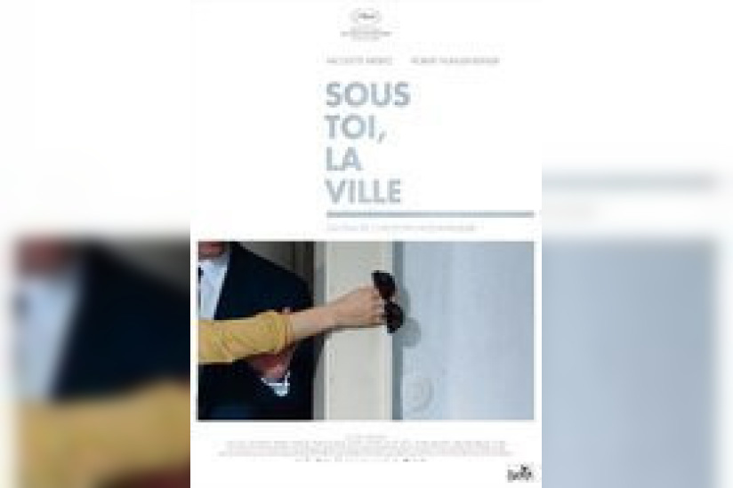 Sous toi, la ville