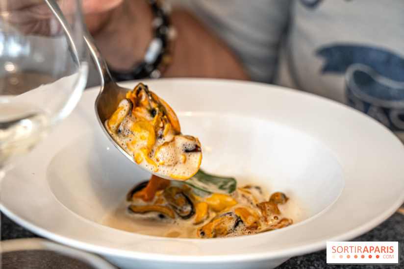 Pianovins restaurant Paris 11e - poêlée de moules de Bouchot - girolles