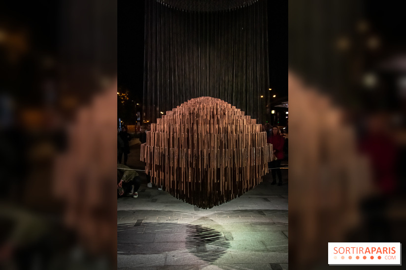 Nuit Blanche 2022 sur la place de la Samaritaine : Bing Bang, une sculpture hypnotisante et sonore