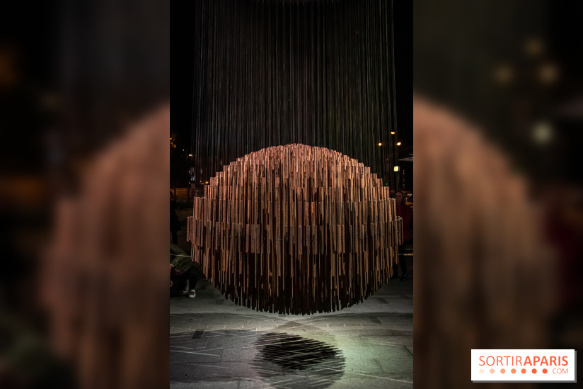 Nuit Blanche 2022 sur la place de la Samaritaine : Bing Bang, une sculpture hypnotisante et sonore