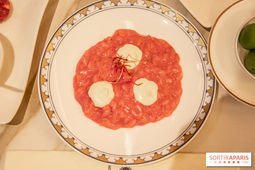 Cova lance son aperitivo chic au sein de sa pâtisserie, à côté de La Samaritaine