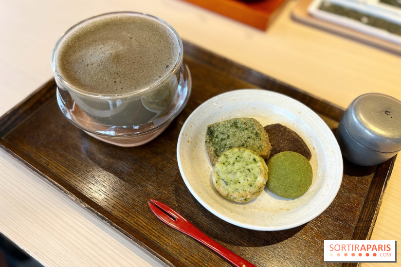 Jugetsudo hojicha latte