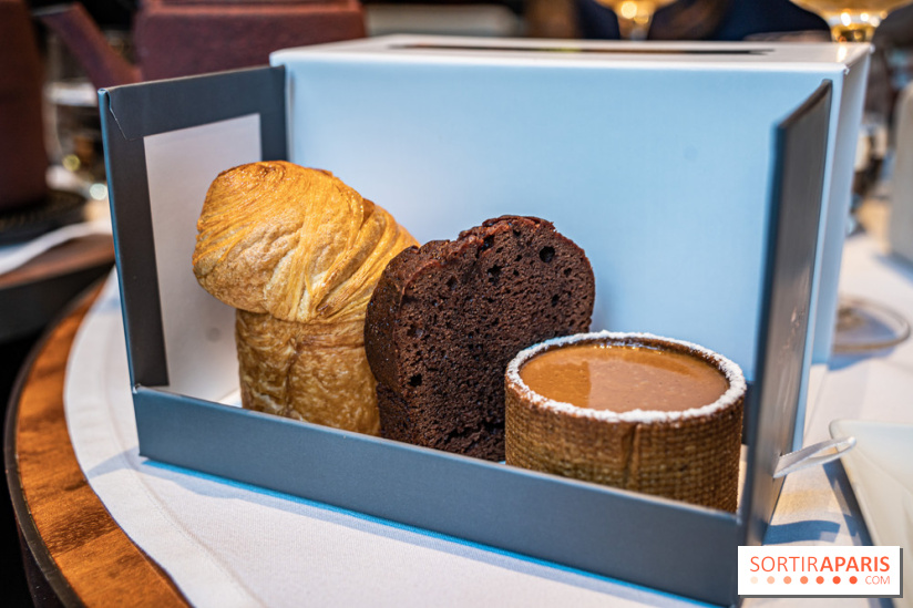 Le Tea Time d'Automne de Quentin Lechat au Royal Monceau -Raffles Paris - gâteau de voyage