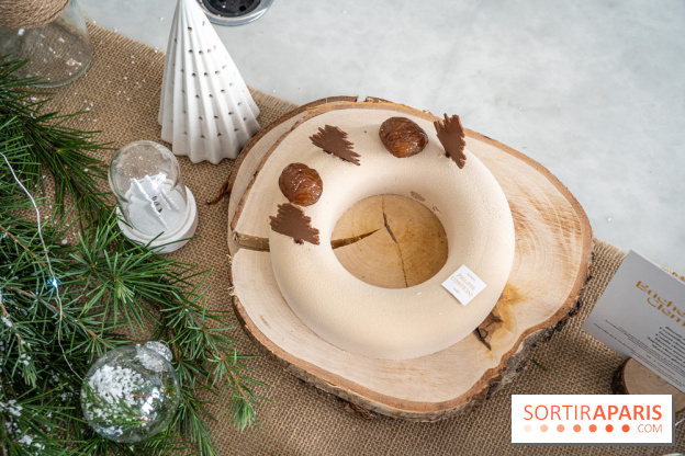 Bûches de Noël et gâteau de réveillon de Philippe Conticini 2022 - couronne - gâteau nouvel an