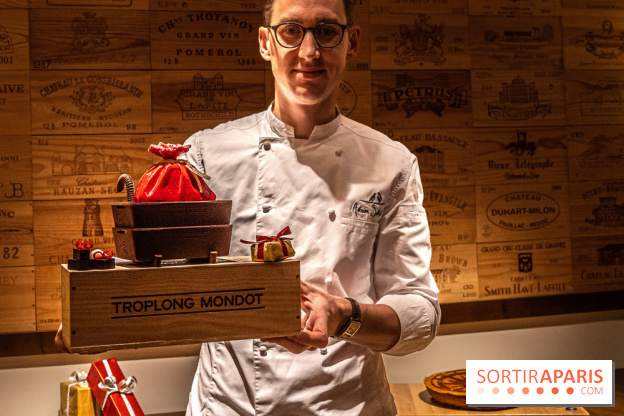 La Bûche de Noël d'Adrien Salavert aux Belles Perdrix de Troplong Mondot 2022 - hotte de vendanges du Père Noël