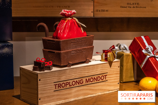 La Bûche de Noël d'Adrien Salavert aux Belles Perdrix de Troplong Mondot 2022 - hotte de vendanges du Père Noël
