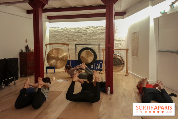 At Aûm, studio de yoga et espace de coworking dans le 20e