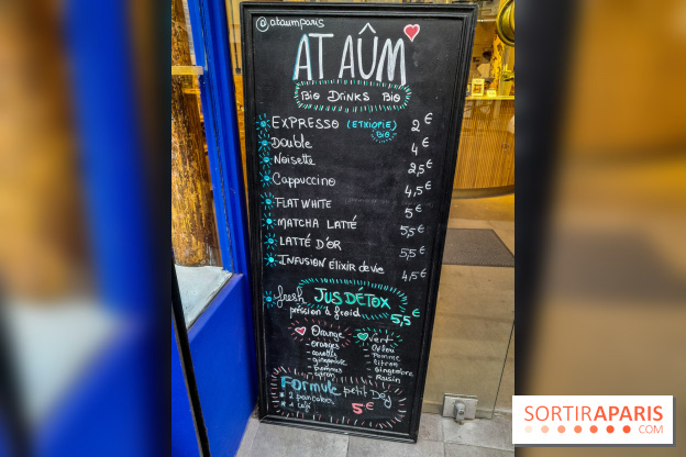 At Aûm, studio de yoga et espace de coworking dans le 20e