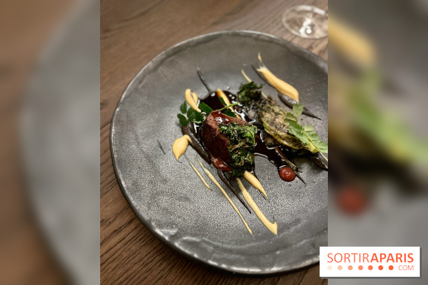 Nhome - Cerf et champignons