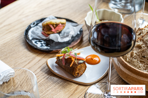 Ambos restaurant Paris - Cristina et Pierre Chomet - arepa - galette saucisse