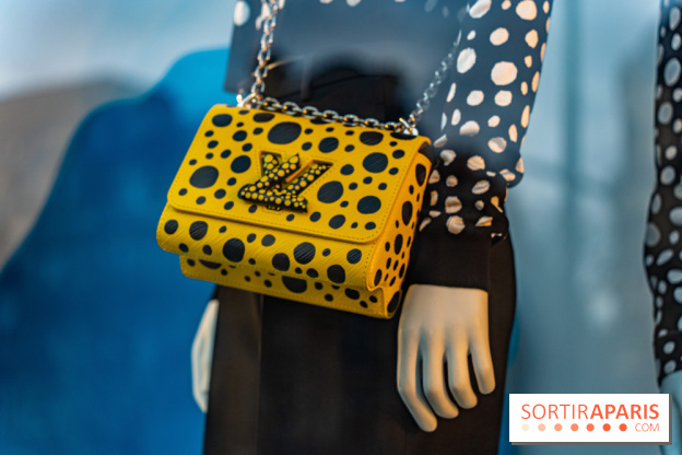 Yayoi Kusama chez Louis Vuitton sur les Champs-Elysées - photos 