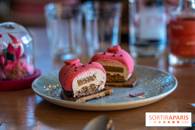 Bleu Coupole devient Rose Coupole pour la période Saint-Valentin -  A7C2494