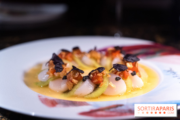 Akira Back Paris fête ses 1 an -  Scalp kiwi - saint-jaques truffe - kiwi -yuzu