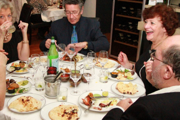 Le Diwali invite Didier Couturier pour une soirée franco-indienne  - Fête