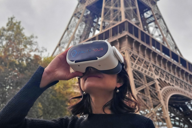 Visitez la Tour Eiffel de 1889 en VR  - 1
