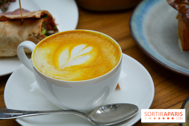 Golden Milk Latte La Main Noire Maison Breguet