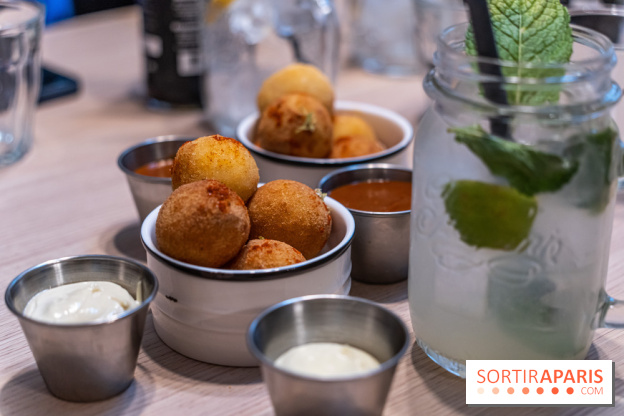 Jòia Bun - restaurant de burgers - Hélène Darroze -  croquetas fourrées aux macaronis au fromage