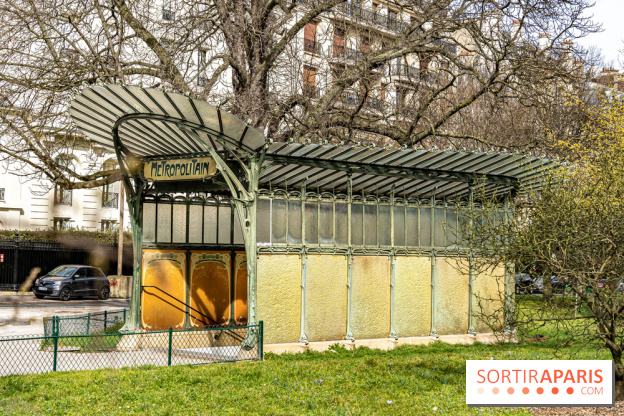  Le dernier édicule de type B d'Hector Guimard - Métro Porte Dauphine  -  A7C5176