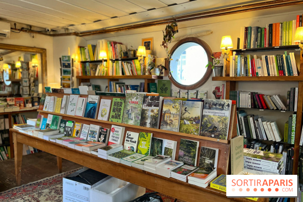 L'eau et les rêves, la péniche-librairie botanique sur le Canal de l’Ourcq