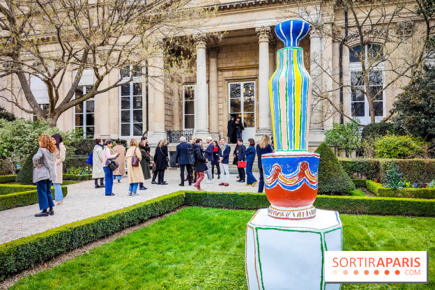 Exposition à l'Assemblée nationale : Alexandre Benjamin Navet décore la cour du Palais Bourbon