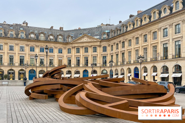 Les installations de Bernar Venet Place Vendôme