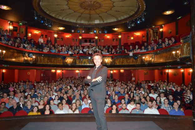 HOW TO BECOME A PARISIAN IN ONE HOUR ?  - Crédit photo   CP