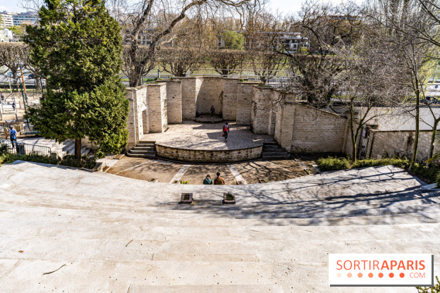 Parc de Bécon à Courbevoie - Pavillon des Indes - Cerisiers en fleurs -  A7C0049