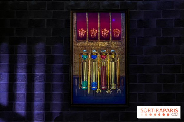 Harry Potter l'exposition coupe des quatre maisons sabliers