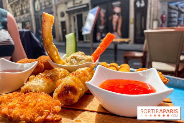 Tata Burger, le restaurant aux burgers en forme de zizi dans le Marais - C882266B 030D 49EF A809 6A74928F71FC