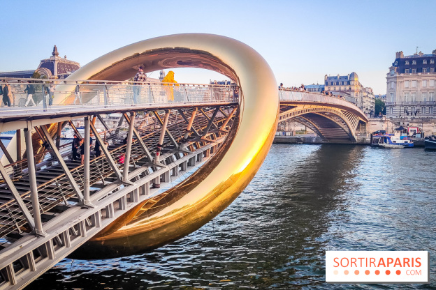 Nuit Blanche 2023 : une installation inoubliable sur la passerelle Léopold Sédar Senghor !